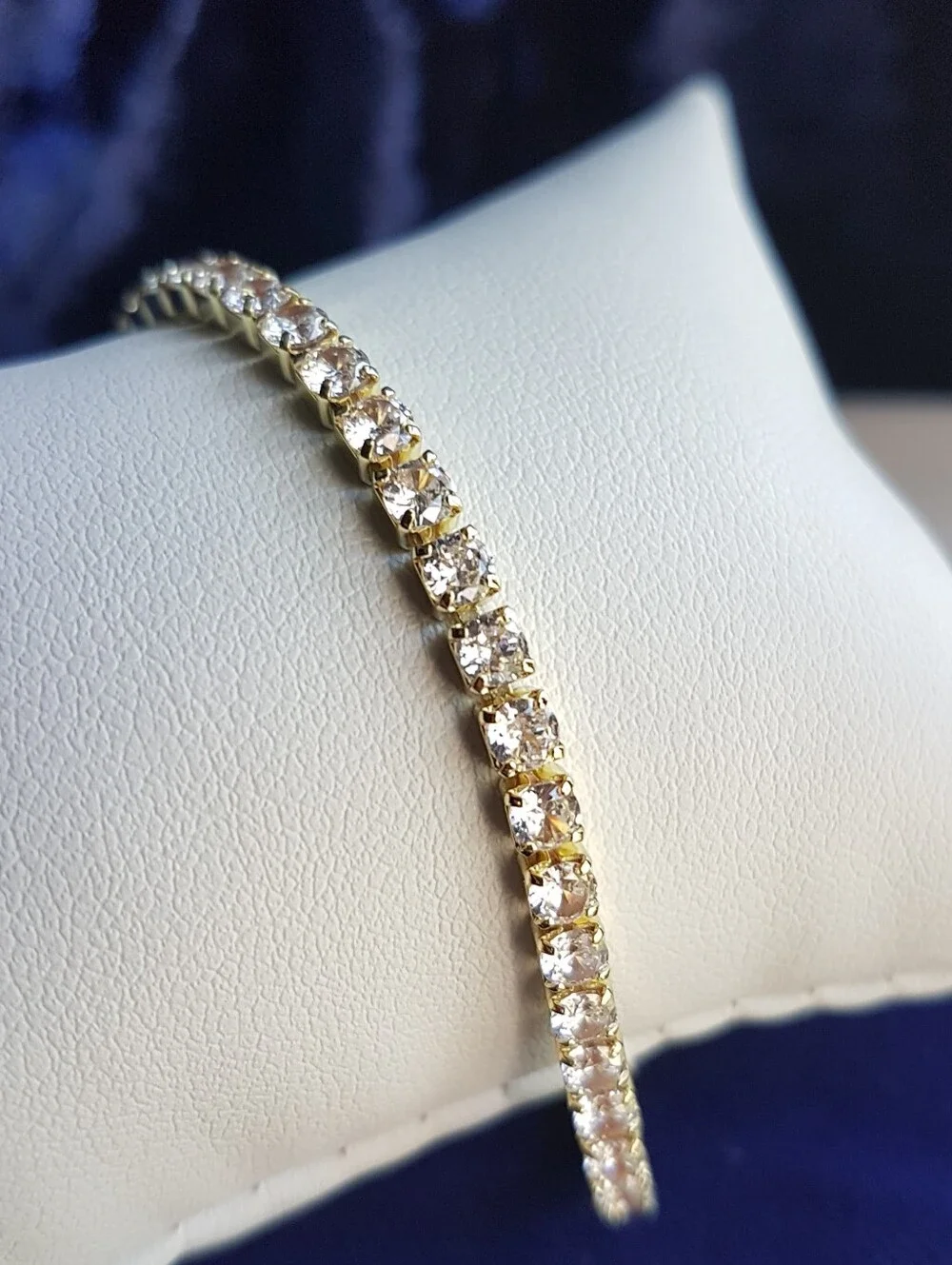 Swarovski Elements 18Gold Over 925 Sterling Silver Delicate Tennis Bracelet NEW - Picture 9 of 9
